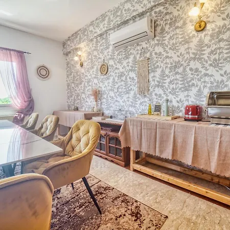 Alojamento de Acomodação e Pequeno-almoço Letymvou Terrace Letimbou