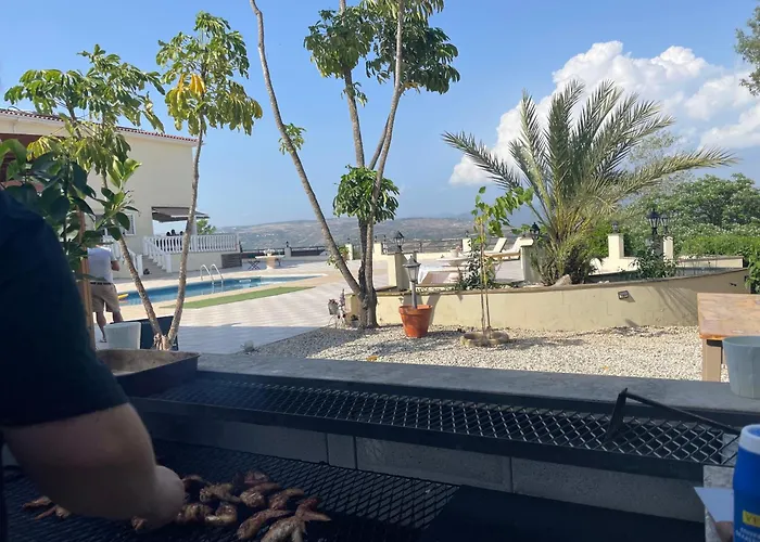 Letymvou Terrace Bed & Breakfast